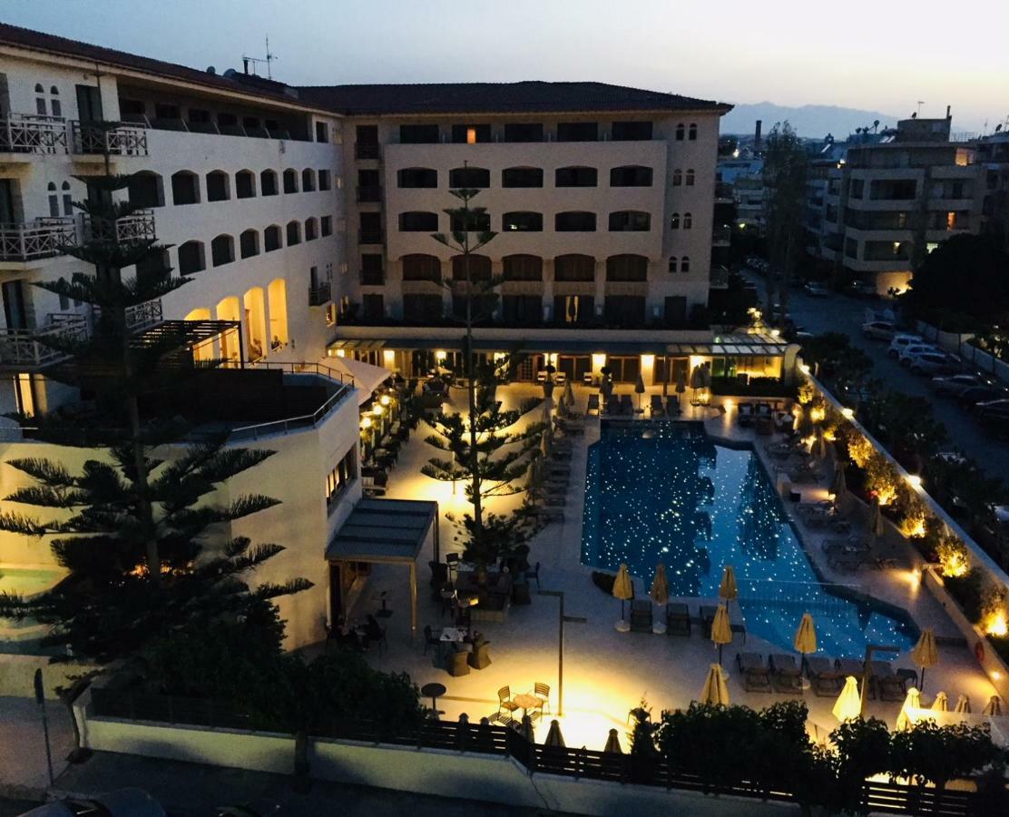 Sol & Mare - Beach Front ريثيمنو المظهر الخارجي الصورة